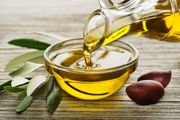 Olive Oil | Our Top 10 Oils For A Healthy Scalp In 2023